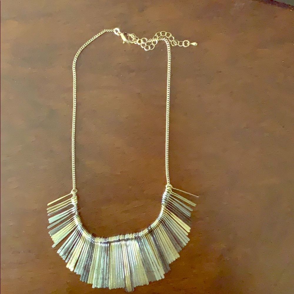 Tri-colored necklace